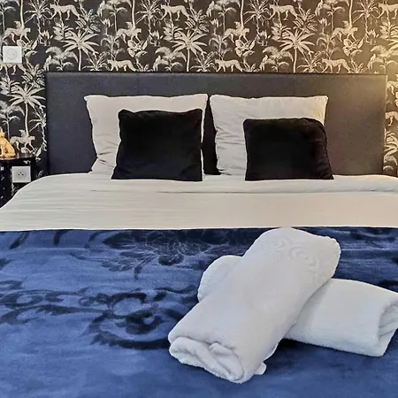 Apartament Voyage Au Calme A 10 Minutes Du Centre Avec Parking Inclus Et Fibre, Ideal Solo Et Pro Rouen