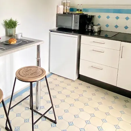 Voyage Au Calme A 10 Minutes Du Centre Avec Parking Inclus Et Fibre, Ideal Solo Et Pro