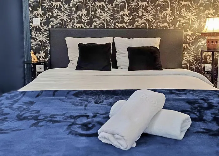 Apartment Voyage Au Calme A 10 Minutes Du Centre Avec Parking Inclus Et Fibre, Ideal Solo Et Pro Rouen